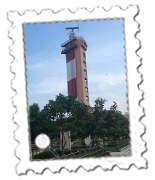 Chennai Lighthouse with its vantage point visible