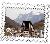 A cable car arrives at the Feuerkogelbahn valley station